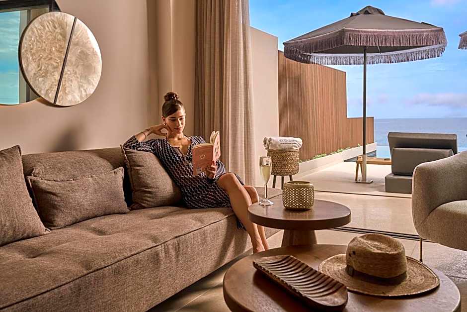 SEA ZANTE Luxury Beachfront Retreat