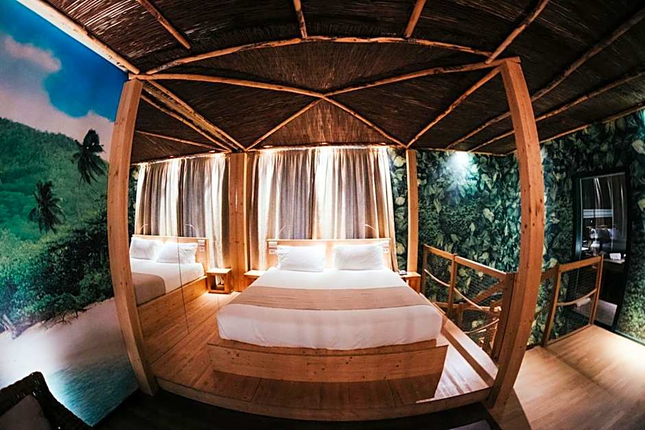 Emotional Grand Motel