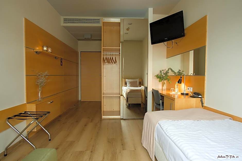 Hotel Kolna - darmowy parking, basen w cenie