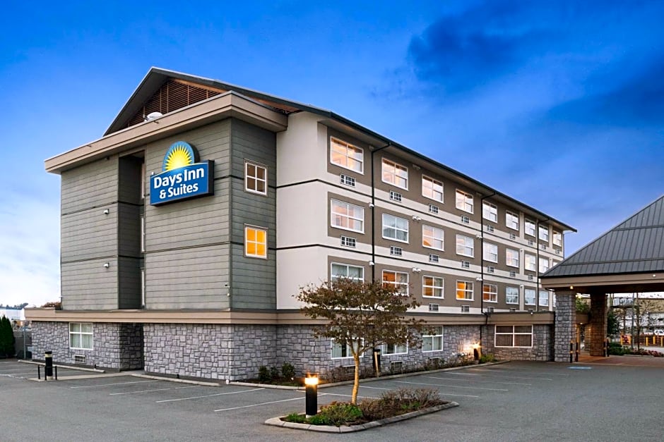 Days Inn & Suites by Wyndham Langley