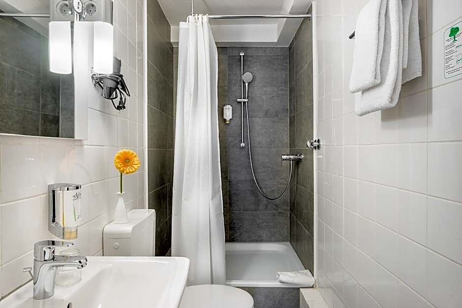 Signature Hotel Astoria