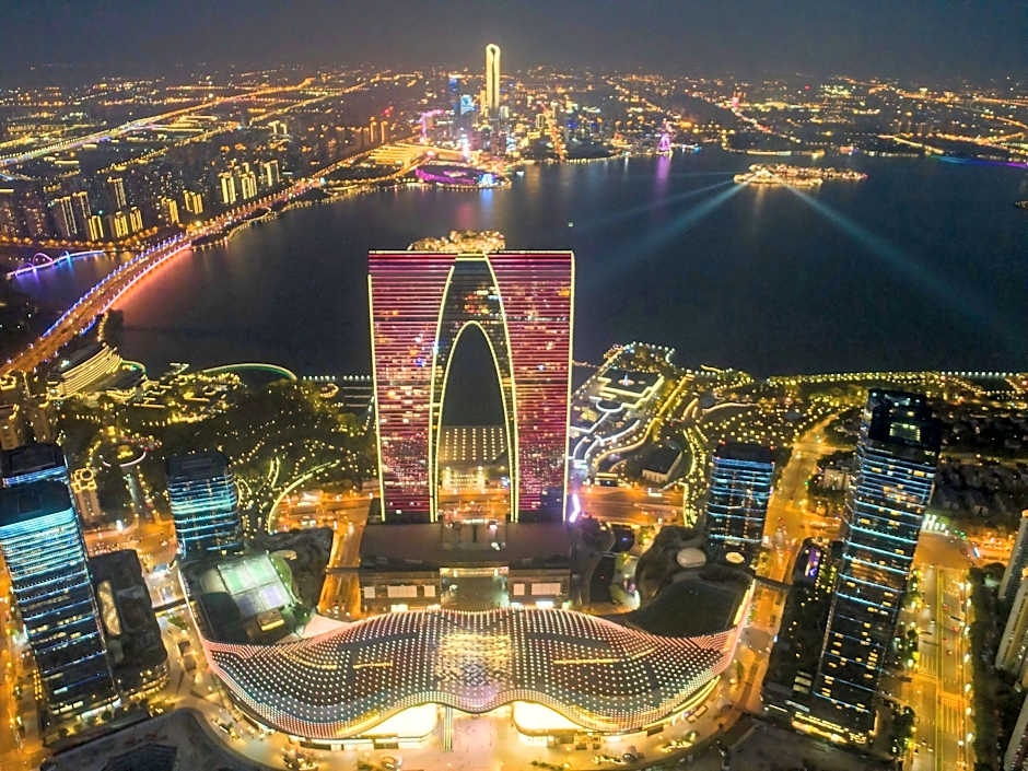Orange Hotel Jinji Lake in Suzhou Center