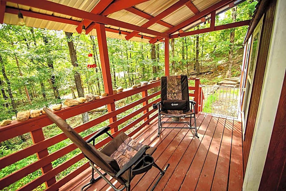 The Americana - Parker Creek Bend Cabins