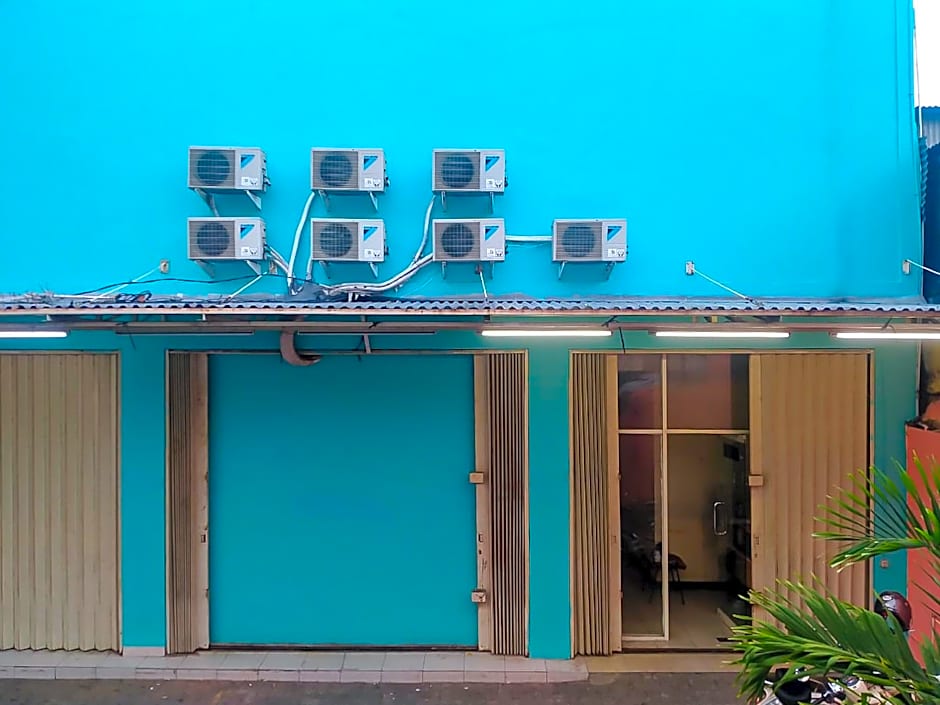 RedDoorz near Universitas YARSI – Jakarta, 
