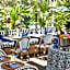 Holiday House Palm Springs