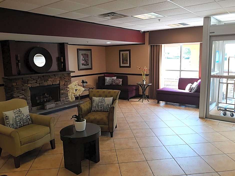 OYO Hotel Phenix City Central