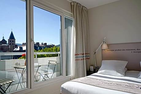 Superior Triple Room with View