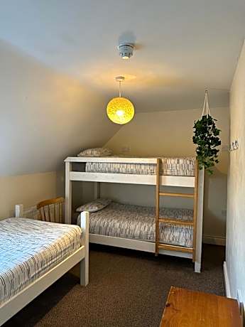 Triple Room with Private External Bathroom