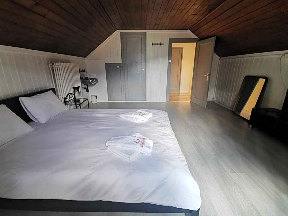 Hôtel du Crêt de l'Anneau