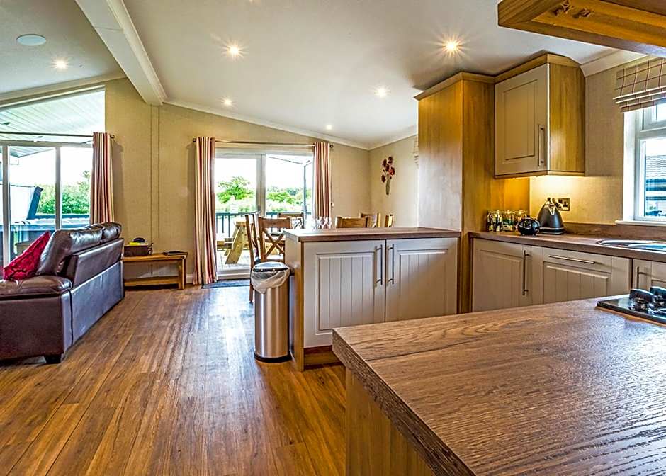 Woodhall Country Park Lodges