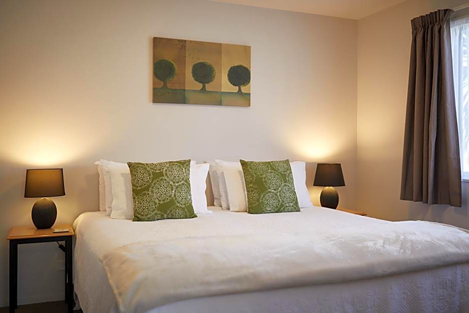 Blenheim Palms Motel