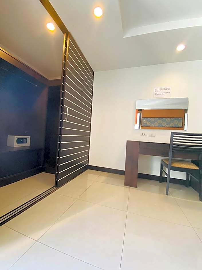 Tycoon Suite by Goad Avadhess Hospitality 1km Walking Street Pattaya Beach