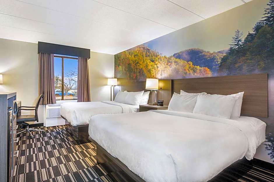 Clarion Pointe Richmond North Near University