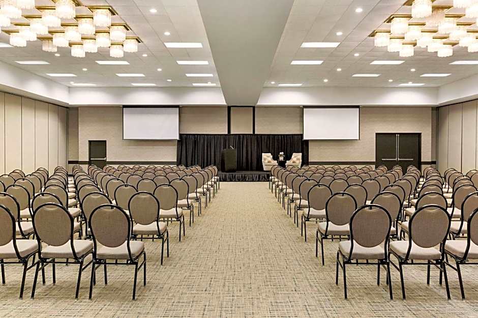 Wyndham Fort Smith City Center