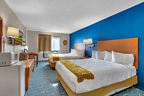 Queen Room with Two Queen Beds - Non-Smoking