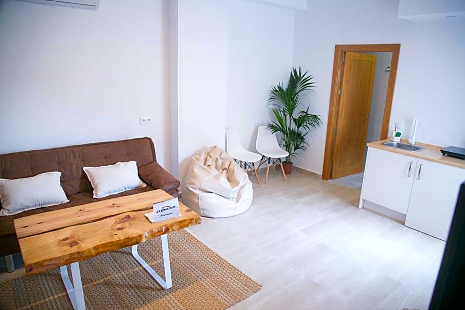 Apartamentos Turísticos La Casa Vieja