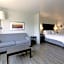 Holiday Inn Express and Suites Tahlequah By IHG