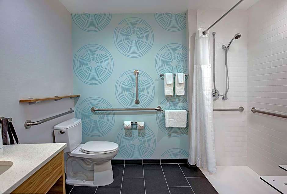 Tru by Hilton Austin Airport, TX