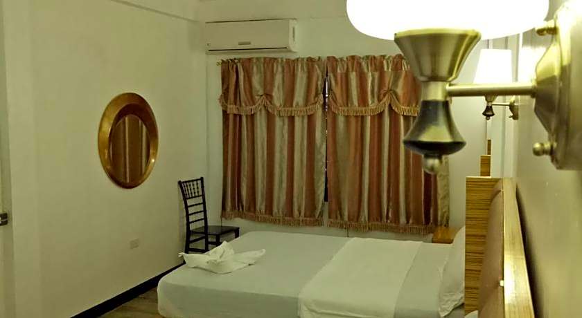 Meaco Royal Hotel Anilao