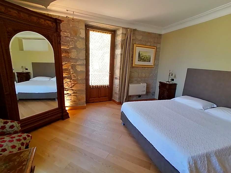 Photo 1 of 7 of Junior Suite, Terrace
