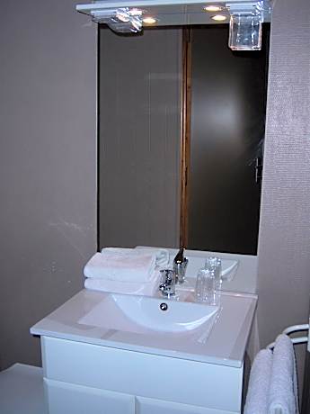 Family Room with Terrace and external private bathroom