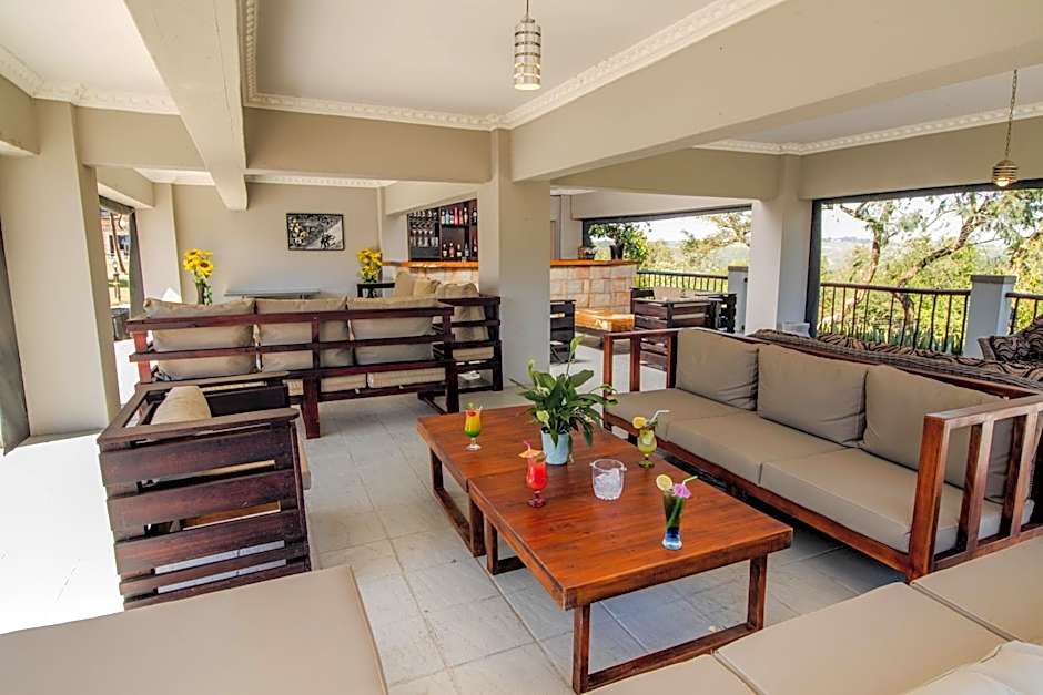 ASANTE MOUNTAIN LODGE