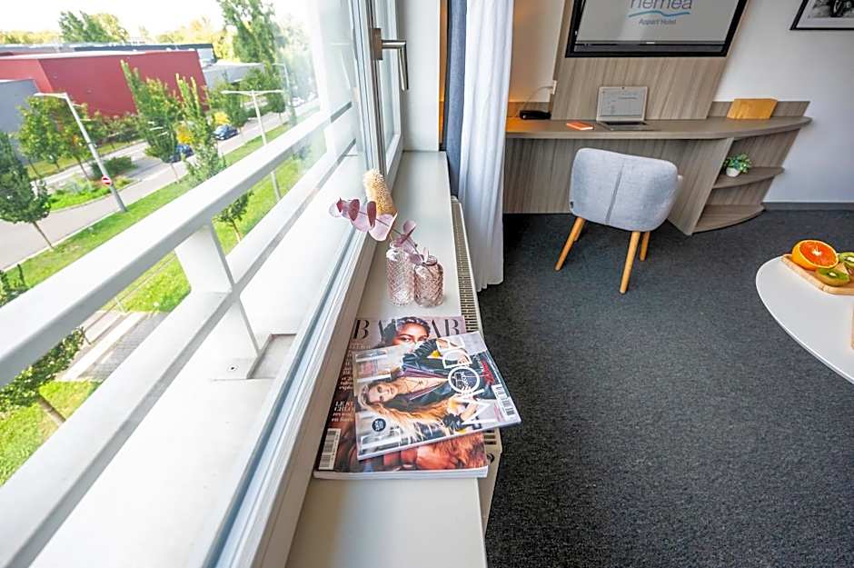 Nemea Appart Hotel Elypseo Strasbourg Port