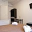 Vatican Central Suites
