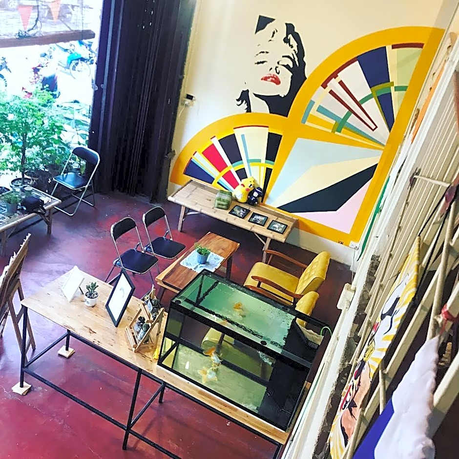 Oldie and Sleepy Hostel