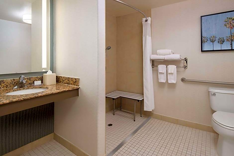 Hilton Garden Inn Fontana