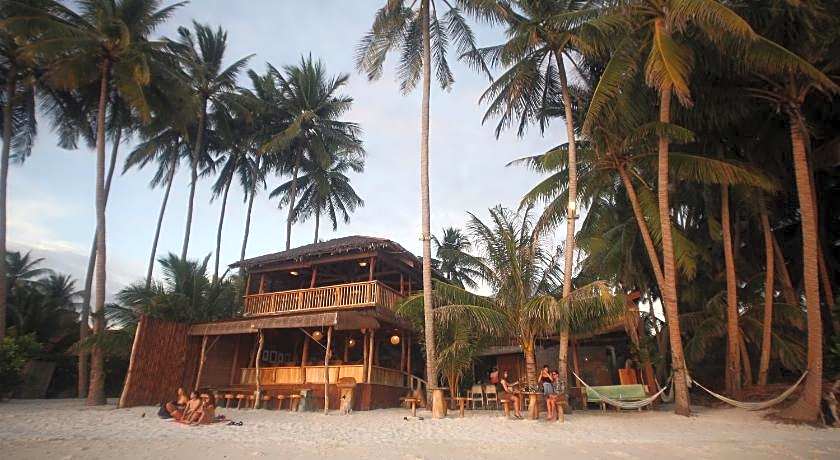 JJS BACKPACKERS VILLAGE