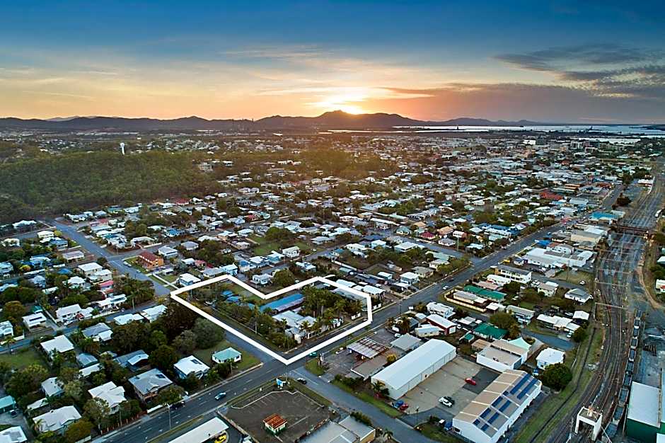South Gladstone Motel
