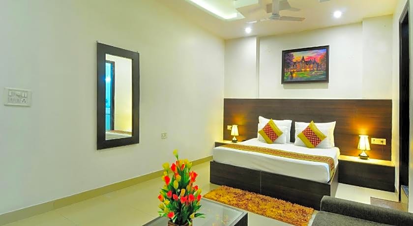 Hotel Sky Rich International