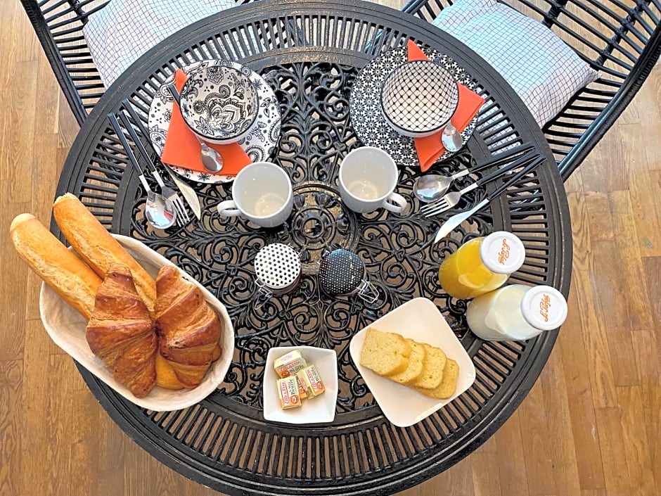 Belle Chambre Double ORANGE Tout Bonnement Bien