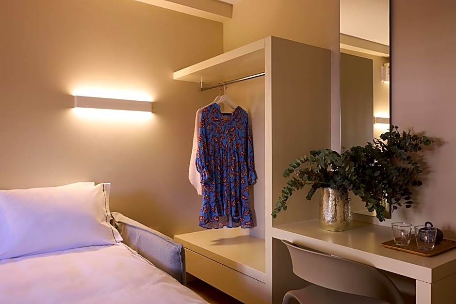 Vrachos Athens Suites