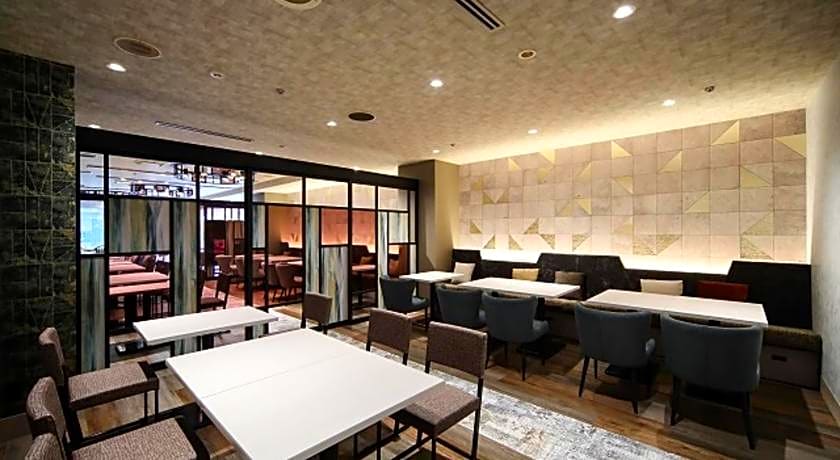 Shin-Osaka Esaka Tokyu REI Hotel