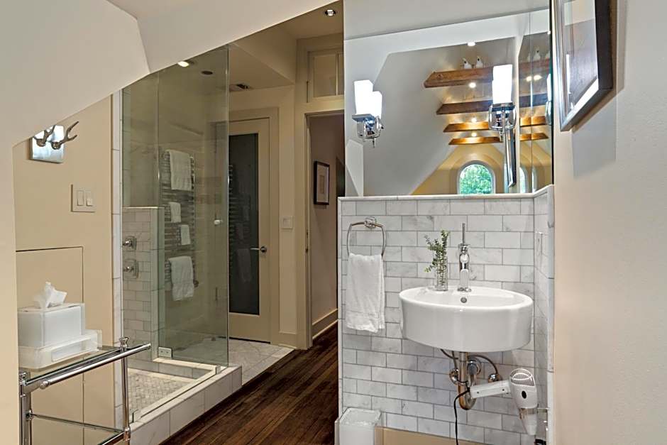 Stonehurst Place Bed & Breakfast
