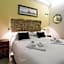 Navona First Rooms