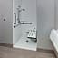 Holiday Inn Express & Suites Sterling Heights-Detroit Area By IHG