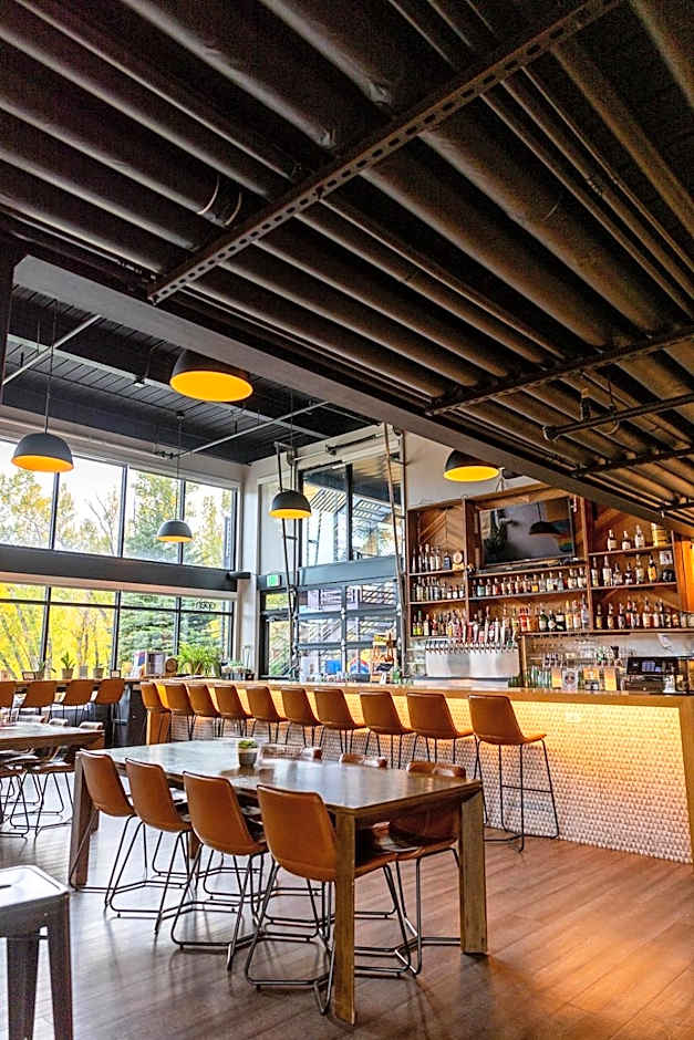The Block Hotel & Commons