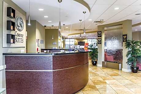 Comfort Suites Palm Bay