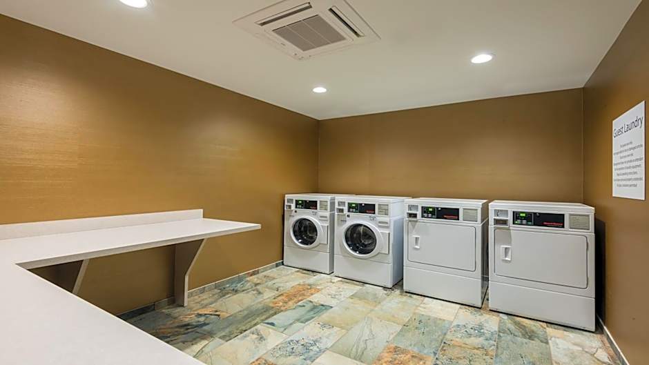 Holiday Inn Express Hotel & Suites Butte By IHG