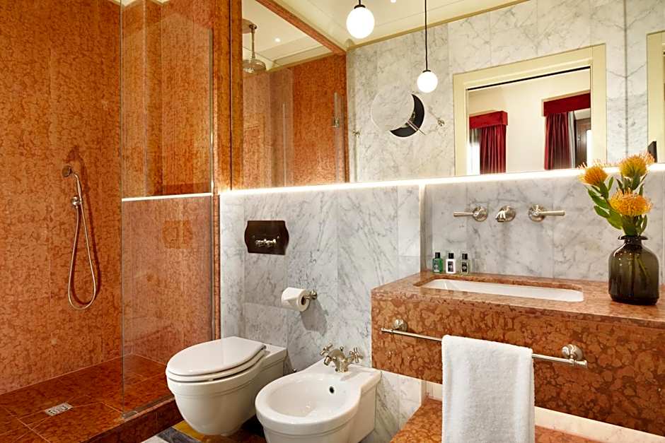 Floren Hotel