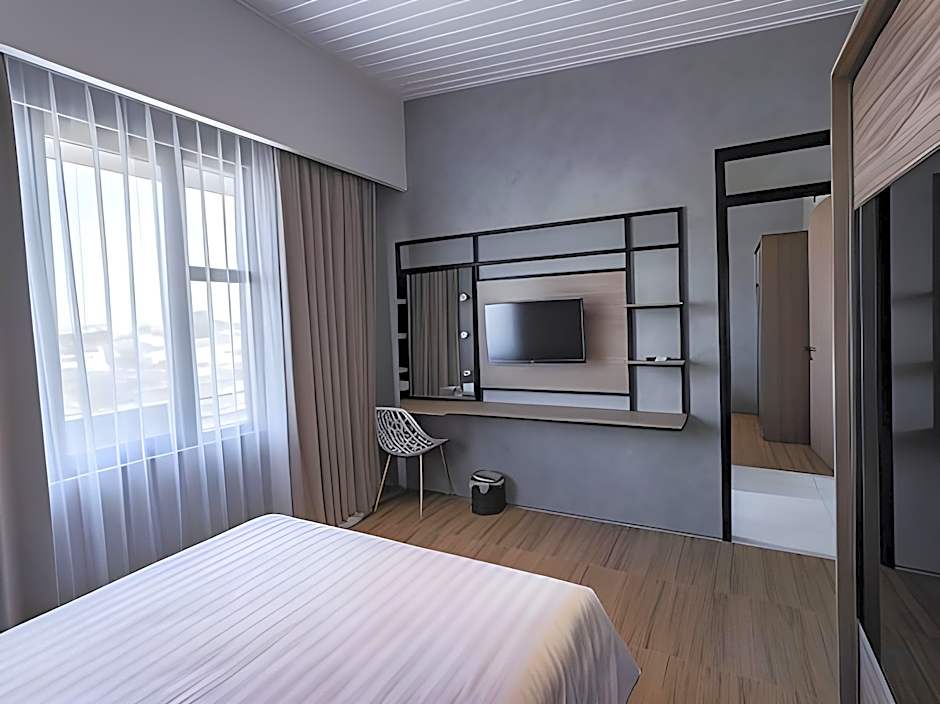 LOA LIVING Solo Baru