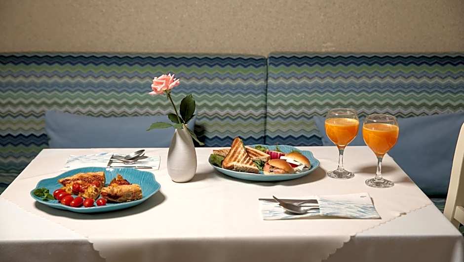 Iria Beach Art Hotel