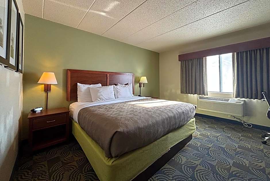Photo 1 of 8 of 1 King Bed, Mobility Accessible