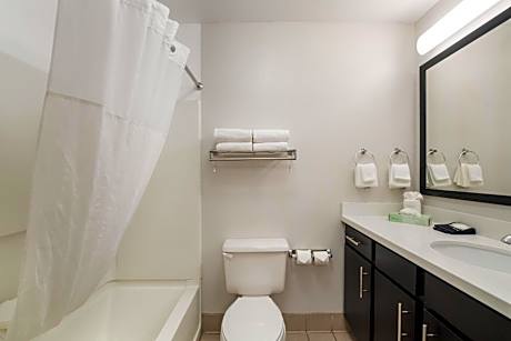 Suite with Two Double Beds - Accessible/Non-Smoking