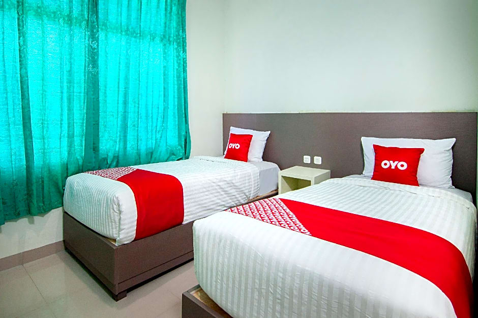 OYO 2382 Wisata Hotel