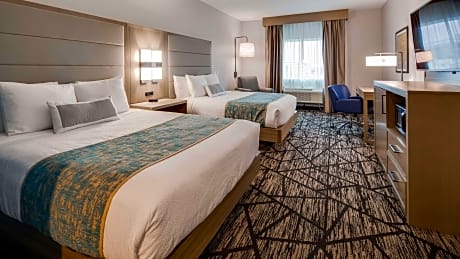 Accessible - 2 Queen Mobacc Bathtb Pillow Micrfg Nsmk Full Breakfast