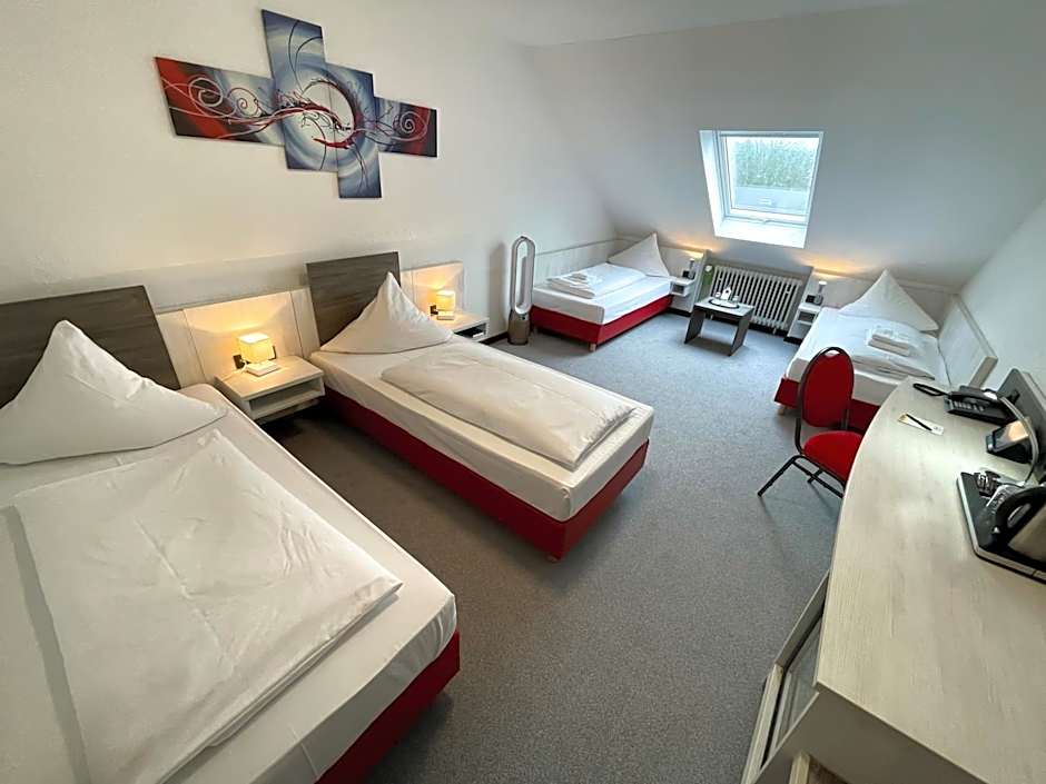 Photo 1 of 8 of Quadruple Room